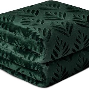 Exclusivo Mezcla Fleece Throw Blanket, Leaves
