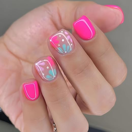 Short Pink Flower Design Press-On Nails